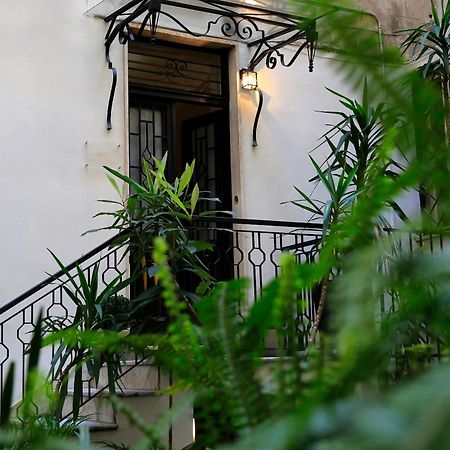 74 Crescenzio House Hotel Rome Bagian luar foto