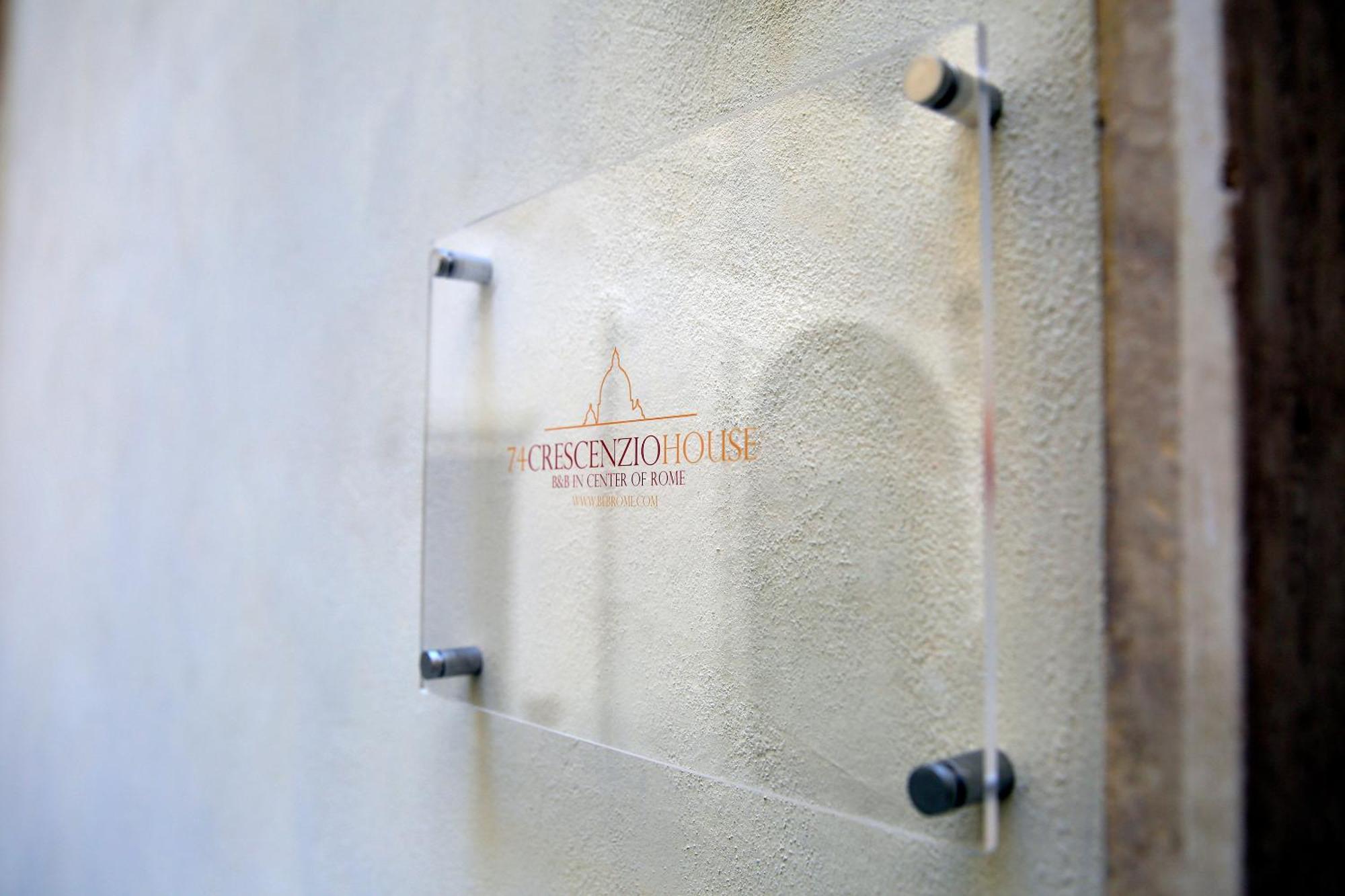 74 Crescenzio House Hotel Rome Bagian luar foto