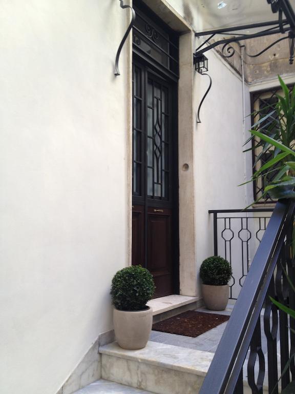 74 Crescenzio House Hotel Rome Bagian luar foto