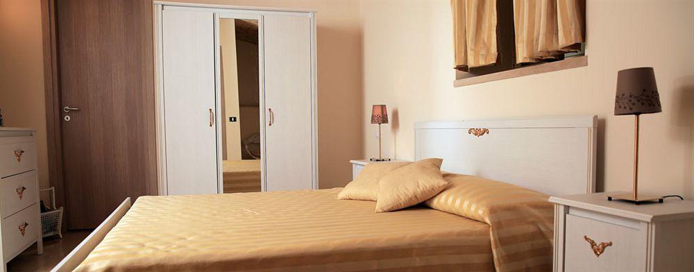 74 Crescenzio House Hotel Rome Bagian luar foto