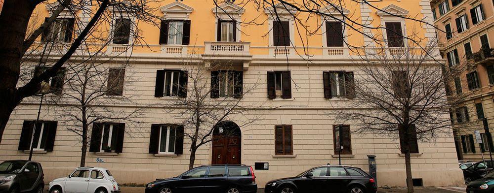 74 Crescenzio House Hotel Rome Bagian luar foto